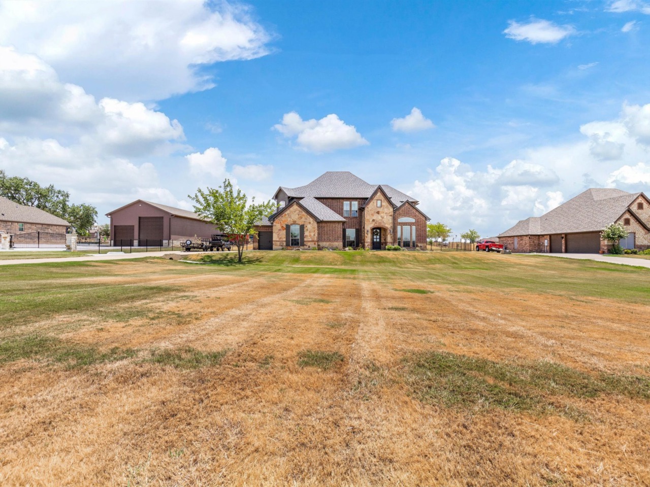1617 Crow Creek Drive Granbury, TX 76049