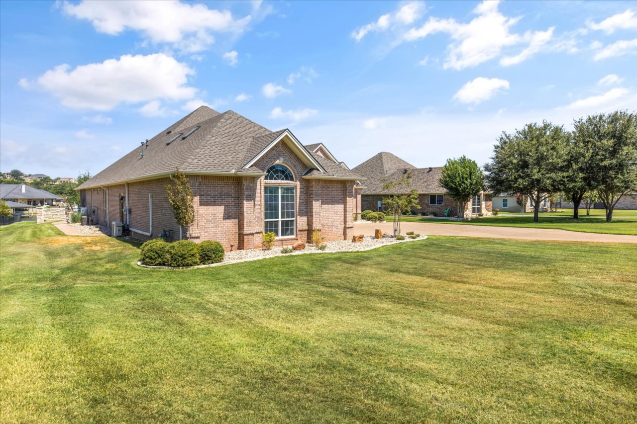 2013 Canaveral Court Granbury TX Elevate Realty Group - Granbury 20390074