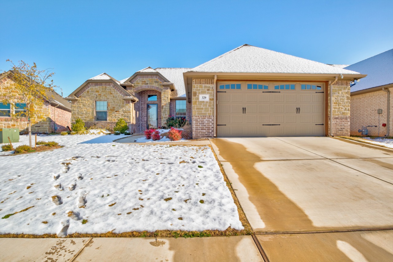 329 Paddle Boat Drive Granbury, TX 76049
