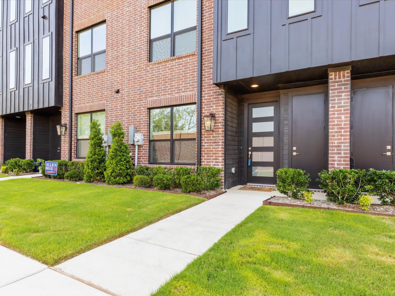 2818 Addison Park Lane Fort Worth, TX 76110