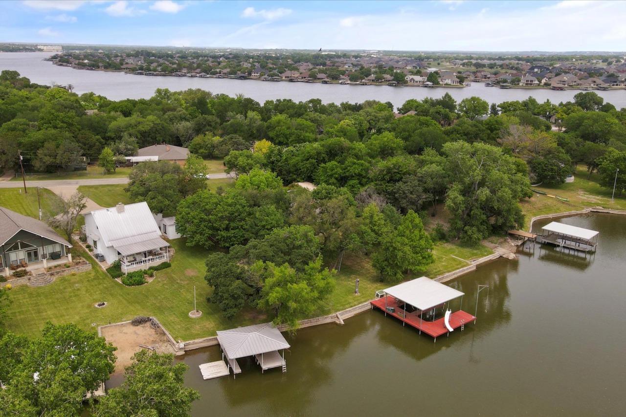 1221 Comanche Cove Drive Granbury TX Elevate Realty Group Granbury