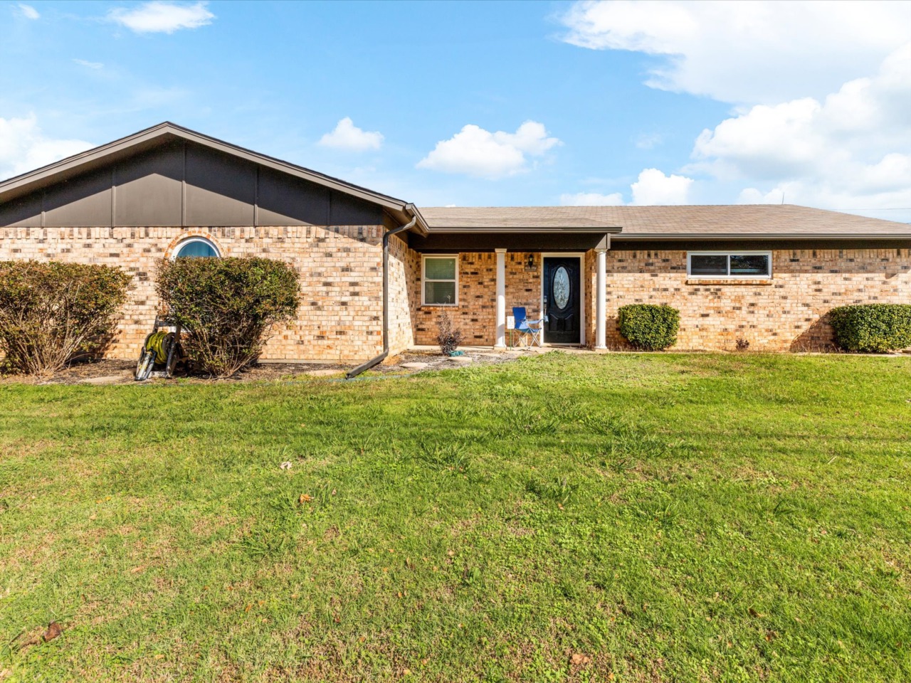 3801 Mountain Vista Drive Granbury, TX 76048