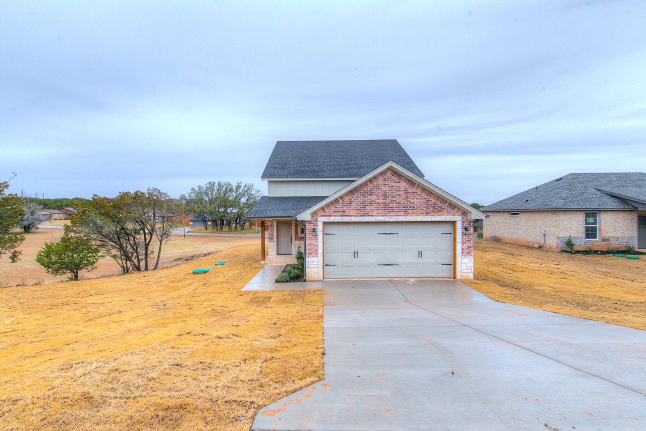 2116 Christine Drive Granbury, TX 76048