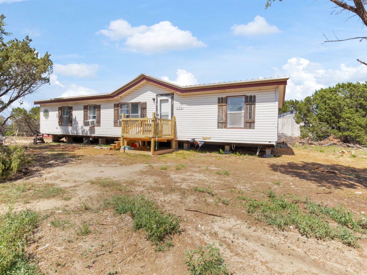 2525 River Country Lane Granbury, TX 76048