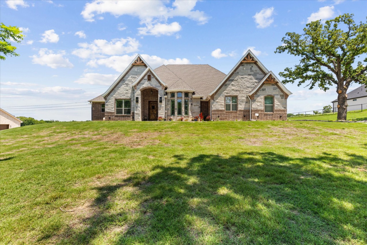 318 Arapahoe Ridge Weatherford, TX 76087
