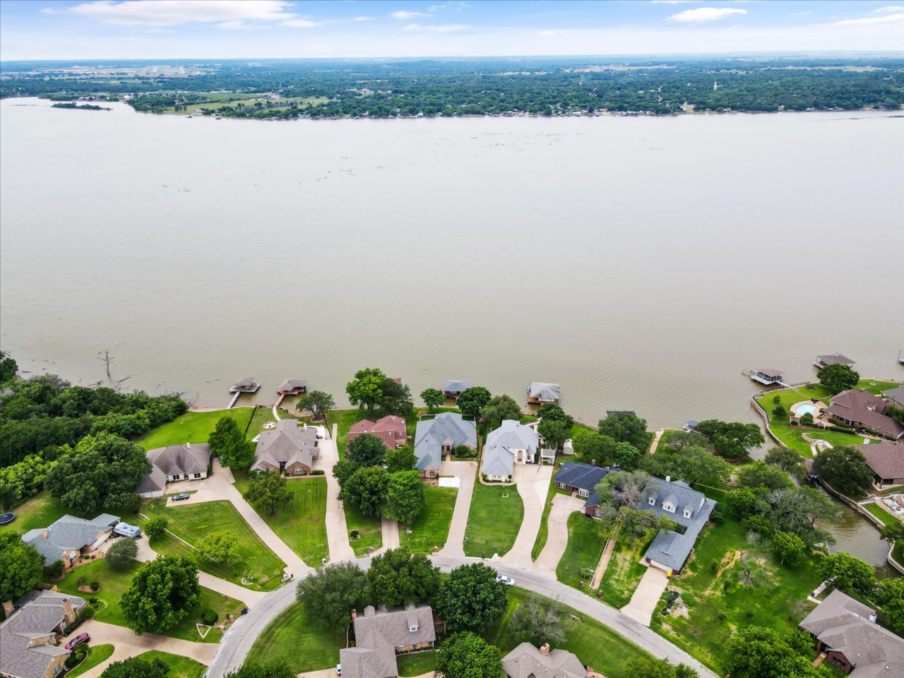 3917 Buena Vista Circle Granbury, TX 76049
