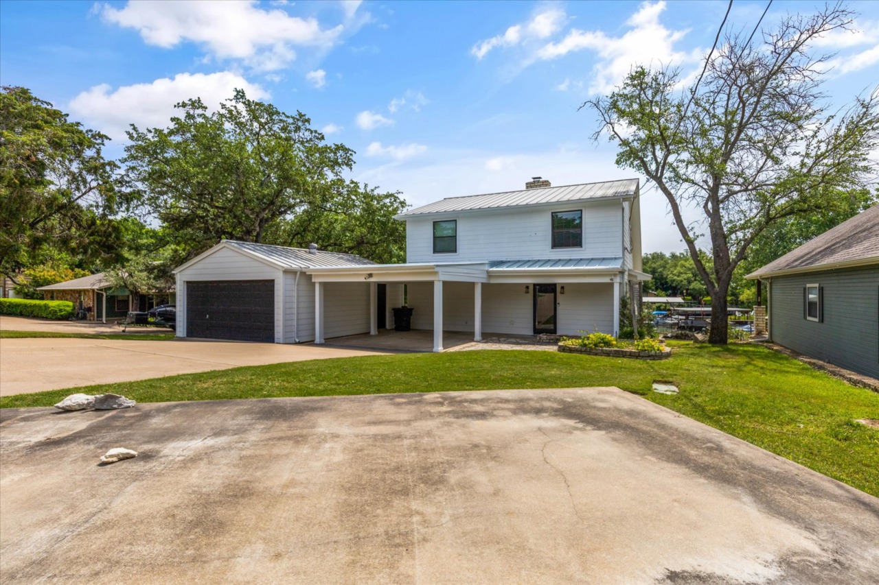 1221 Comanche Cove Drive Granbury TX Elevate Realty Group Granbury
