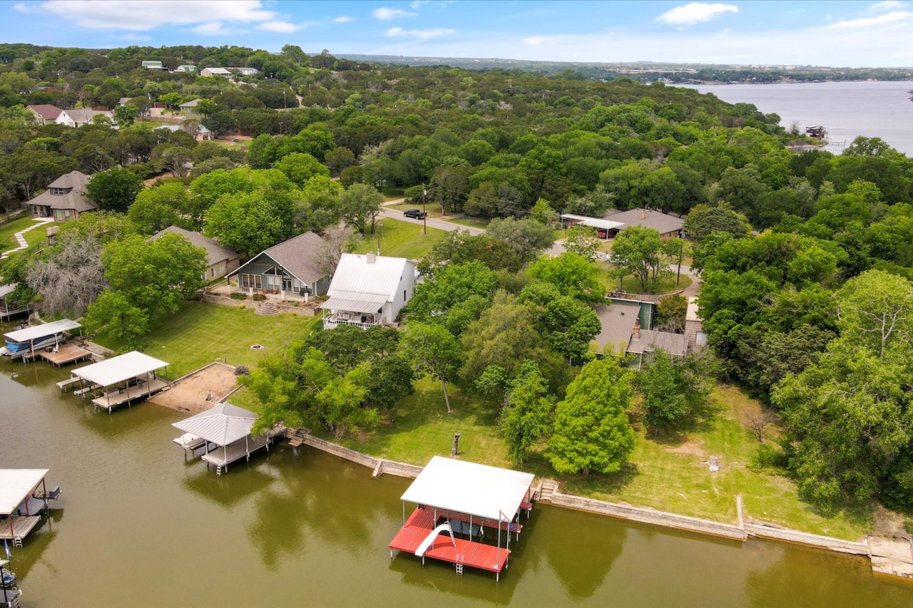1221 Comanche Cove Drive Granbury TX Elevate Realty Group Granbury