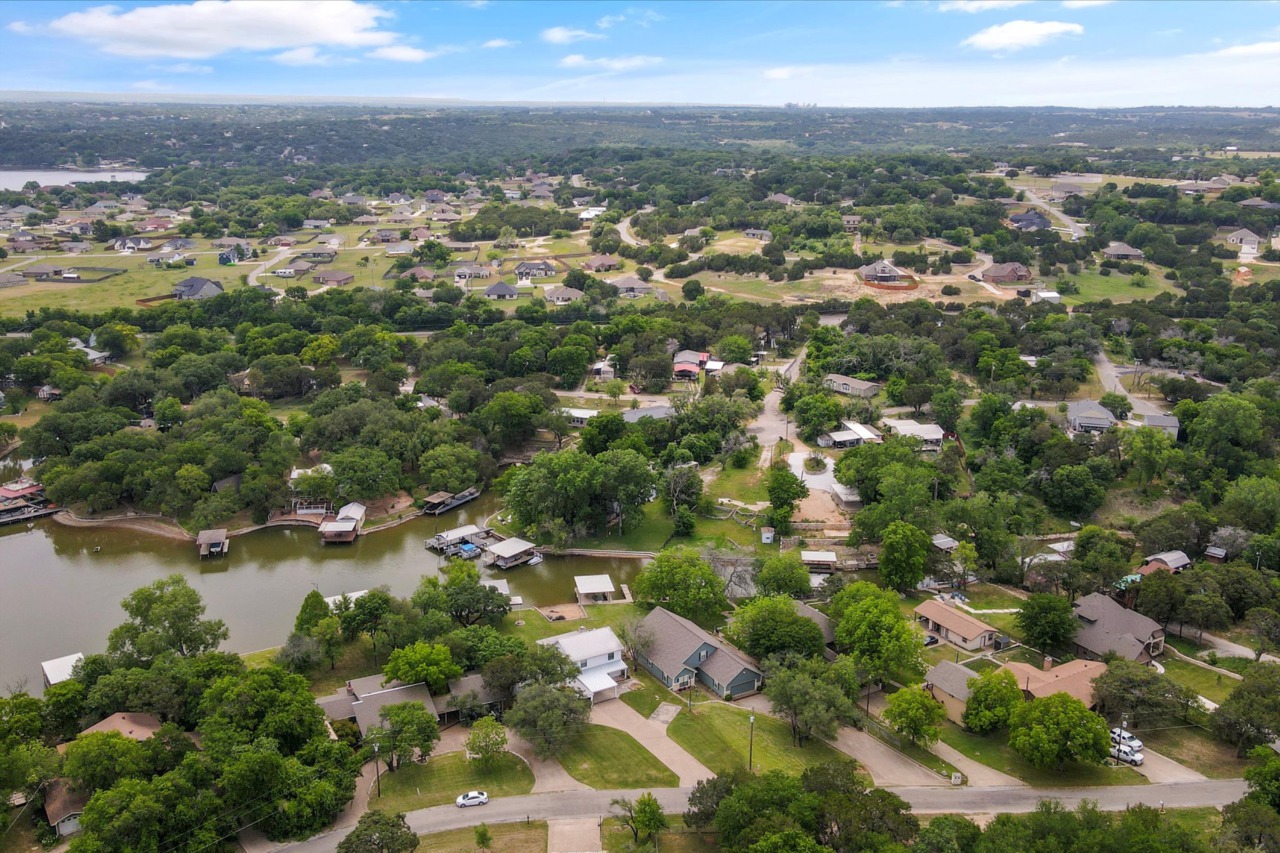 1221 Comanche Cove Drive Granbury TX Elevate Realty Group Granbury