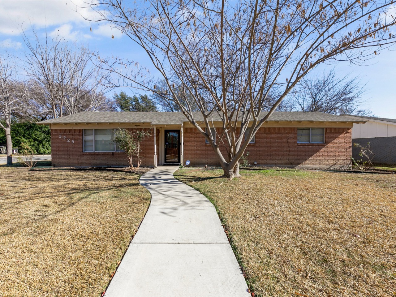 5229 Rutland Avenue Fort Worth, TX 76133