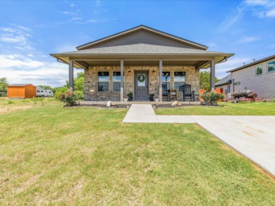 2304 Centaurus Way Granbury, TX 76048