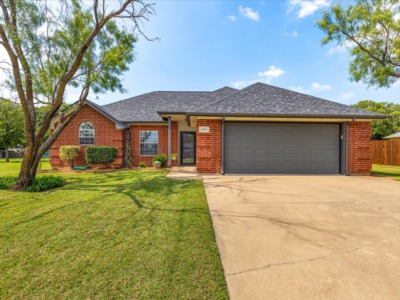4004 Country Lane Granbury, TX 76048