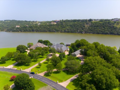 1302 E Baja Court Granbury, TX 76048