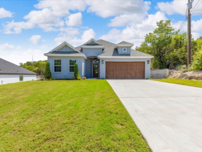 2513 Woodhaven Drive Granbury, TX 76048