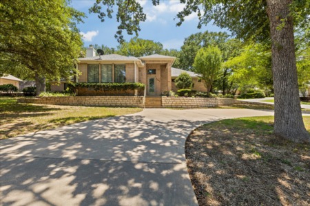 3804 Nocona Drive Granbury, TX 76049