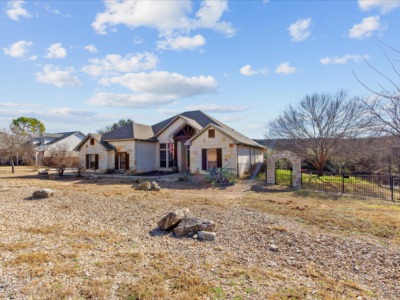9520 Ravenswood Road Granbury, TX 76049