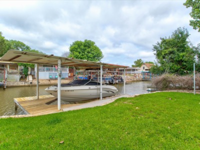 6526 Blue Water Court Granbury, TX 76049