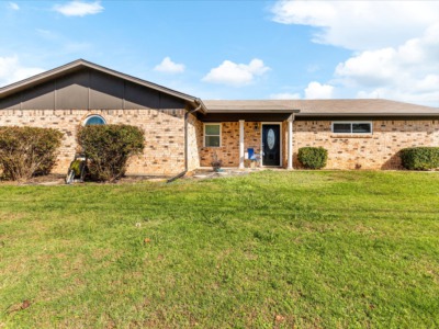 3801 Mountain Vista Drive Granbury, TX 76048