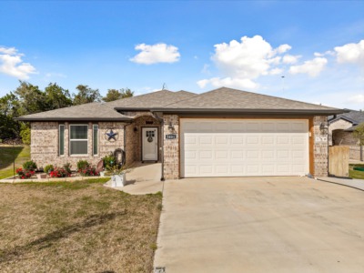5401 Lamota Court Granbury, TX 76048