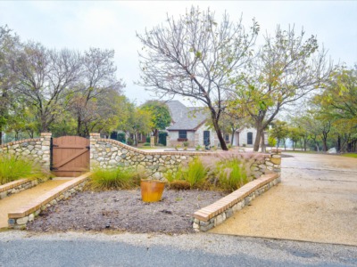 160 Crown Ridge Court Fort Worth, TX 76108