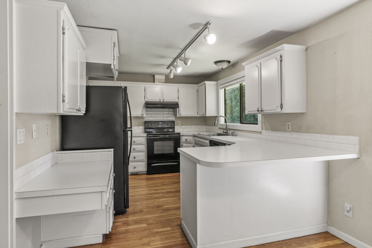 132 Monticello Dr Longview, WA 98632 MLS 2245727