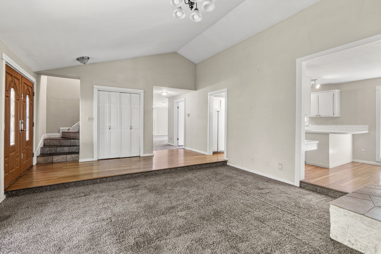 132 Monticello Dr Longview, WA 98632 MLS 2245727