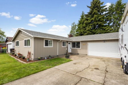 3226 Maple St Longview, WA 98632