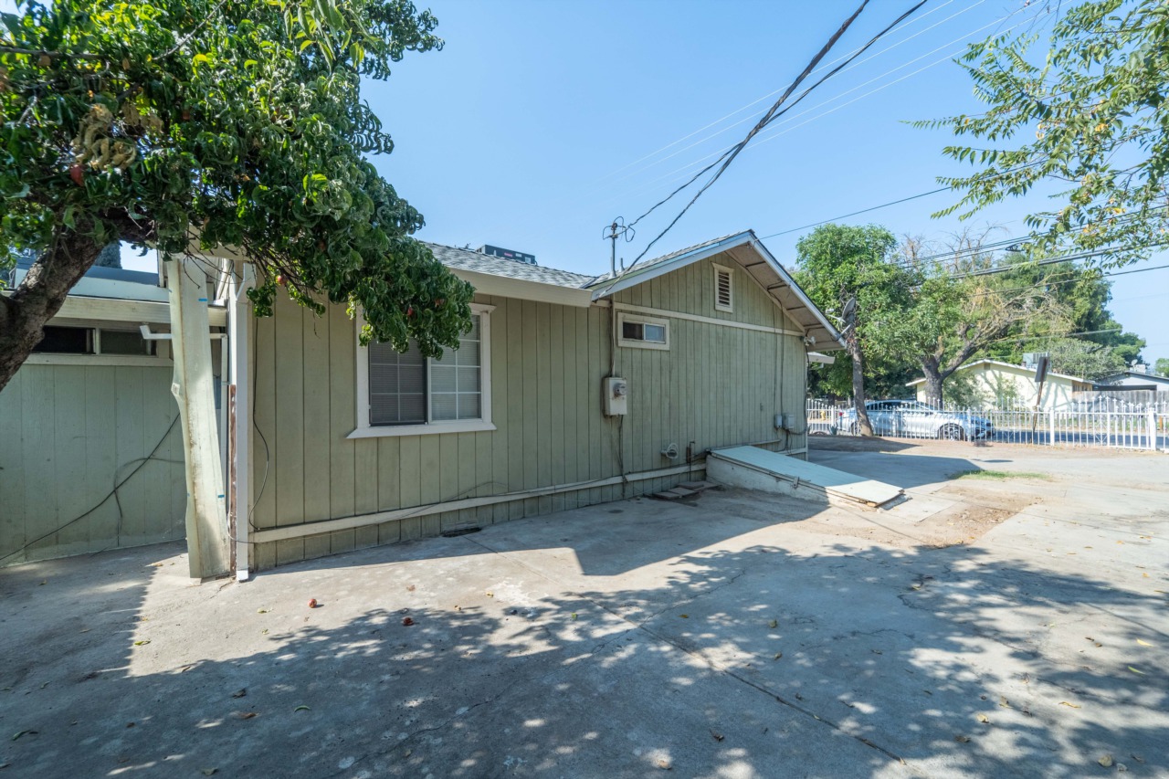 1421 Pelton Avenue Modesto, CA 95351 MLS 222085747